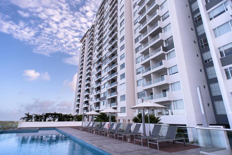 Malecon Rentals Cancun Bagian luar foto